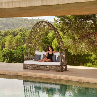 Ruby Daybed